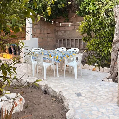 With Beautiful Private Garden & Breathtaking Sea View Apartmán Porto Alabe