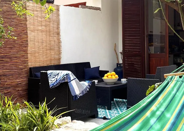 With Beautiful Private Garden & Breathtaking Sea View * Porto Alabe