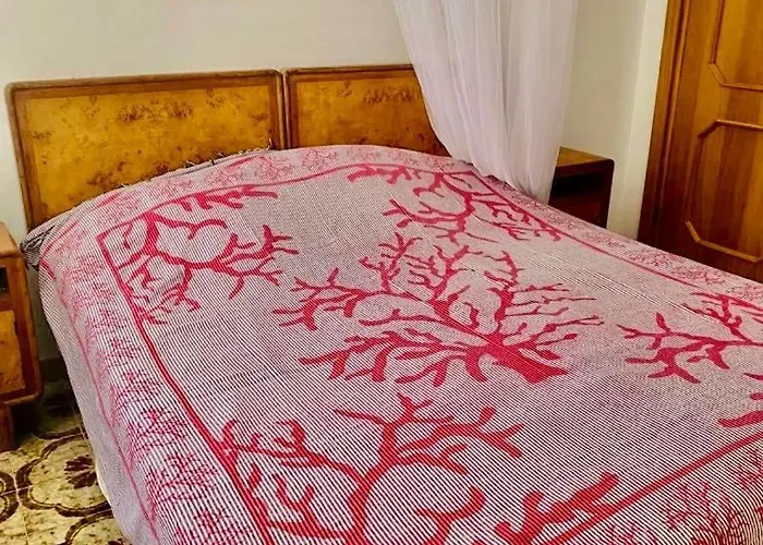Villa With Beautiful Private Garden & Breathtaking Sea View Apartman Porto Alabe
